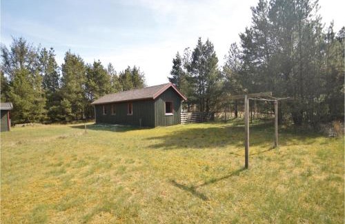 Blavand House | Three-Bedroom Holiday Home Blåvand With A Fireplace 05