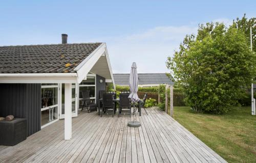 Næs House | Three-Bedroom Holiday Home In Assens