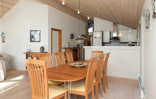 Blokhus House | Three-Bedroom Holiday Home In Blokhus