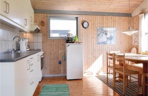 Nordenbro Vesteregn House | Three-Bedroom Holiday Home In Humble