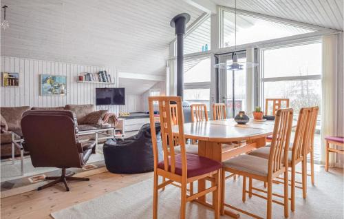 Ristinge House | Three-Bedroom Holiday Home In Humble