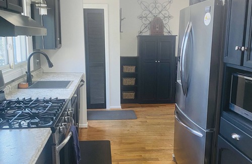 Port Dover House | Three bedroom house walking distance to beach and downtown Port Dover