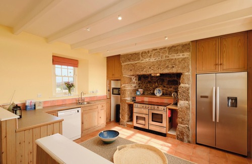 Saint Martin Cottage | THREE CHIMNEYS, pet friendly, with open fire in Porthgwarra