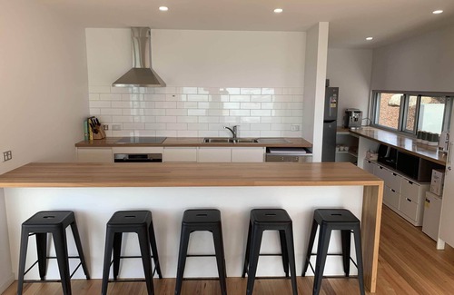Coles Bay House | Three Little Birds at Freycinet - Ocean views!