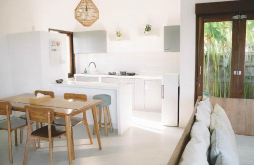 Medewi Bed & Breakfast | Three Palms Surf & Stay Medewi