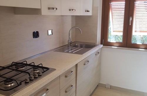 Magazzini Apartment | Three-room apartment in the right location in Elba