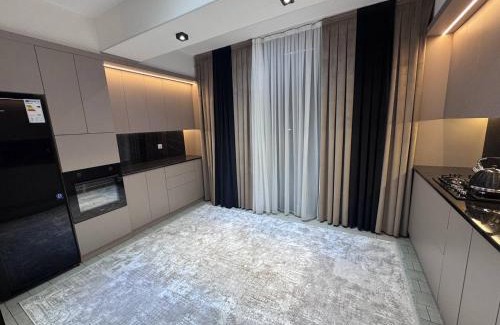 Kanimekh District Apartment | Three-Room Apartment