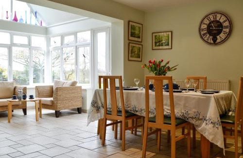 Stroud House | Three Ways