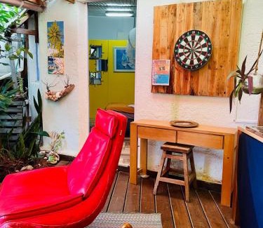 Terre-de-Bas House | Ti Kaz Kozi, Kaz confortable, vue mer et accès direct à la plage de la Baie des Tortues