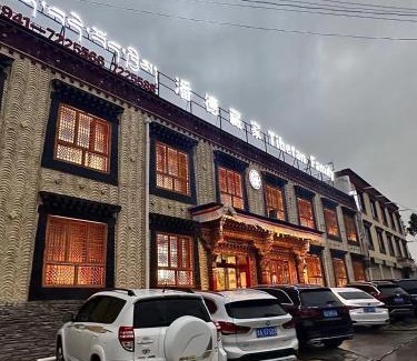 Xiahe House | Tibetan Family