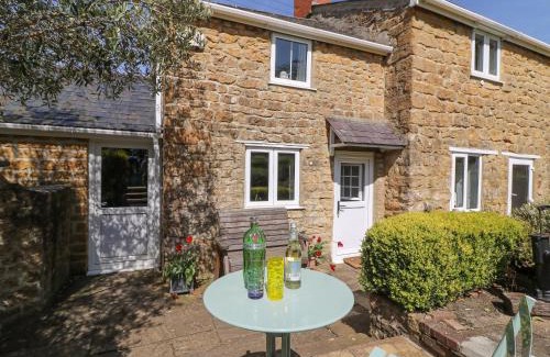 West Compton House | Tiddlers Cottage