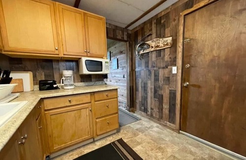 Kenai Peninsula Borough Apartment | Tide Place - Bear Den