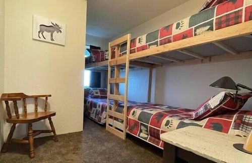 Kenai Peninsula Borough Apartment | Tide Place - Eagles Nest