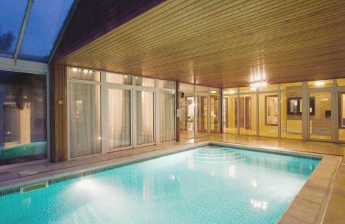 Dollar House | Tigh Na Beannaich
