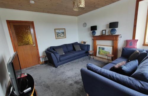 Isle of Lewis House | Tigh Stobbian