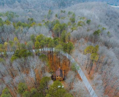 South Bloomingville House | Timber Ridge - by The Chalets