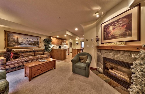 Sun Peaks Condo | Timberline Village #38 By Bear Country