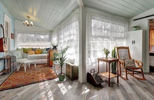 Pine House | Timeless Pineview Cottage Hot Tub & Pet Friendly