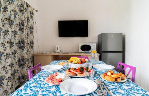 Municipio 5 Apartment | Tina House & Parking by BarbarHouse