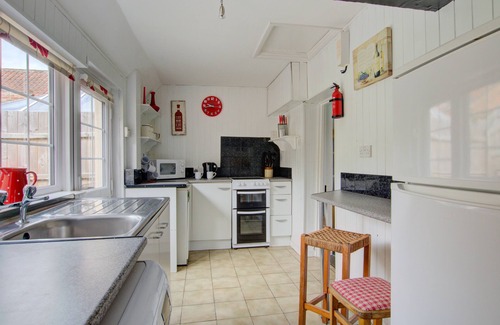 Dunwich House | Tinkers Cottage - Three Bedroom House, Sleeps 5