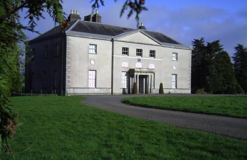 Aughrim House | Tinnakilly Lodge, Spaciously luxurious home near Aughrim Wicklow