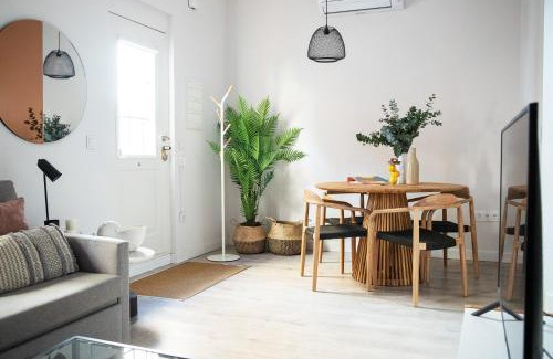 Bellavista House | Tinto Townhouse by Olala Homes