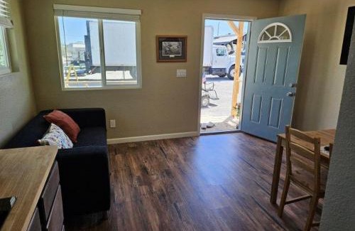 Quartzsite House | Tiny Cabin #19 American Trails