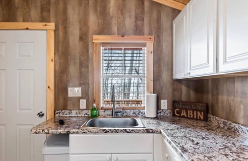 Albertville Apartment | Tiny cabin on 10 acres with pond