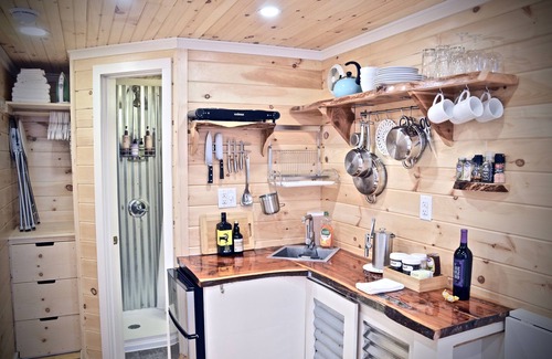 Todd House | Tiny Container Home Retreat with Hot Tub, Fire Table, Dining Area, and Views!
