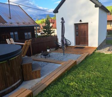 Liptovsky Trnovec House | Tiny Cottage Slovakia