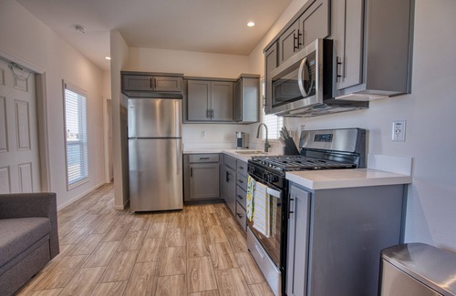 Ehrenberg Cabin | Tiny Home Sleeps 4 at Luxury RV Resort