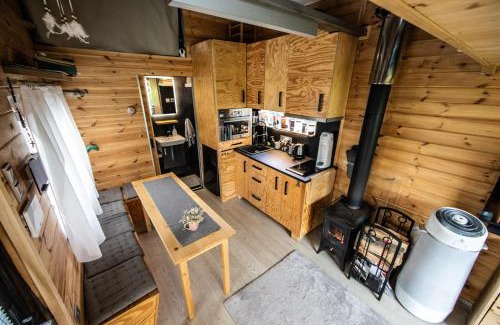Husinec Apartment | Tiny house - Chatka v Řeži u Prahy
