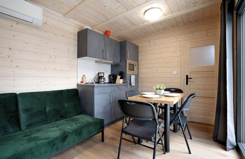 Lichterfeld-Schacksdorf Apartment | Tiny House ‘Christoph’ with direct lake view, terrace, sauna and direct access to the lake