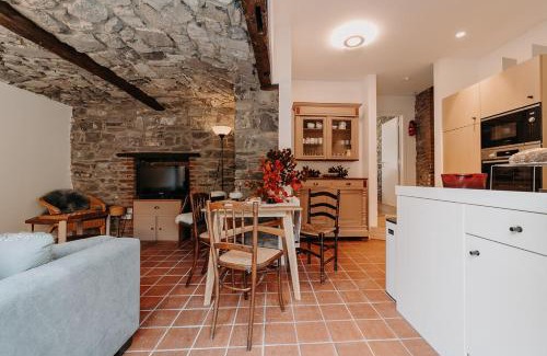 Maredret Apartment | Tiny stone
