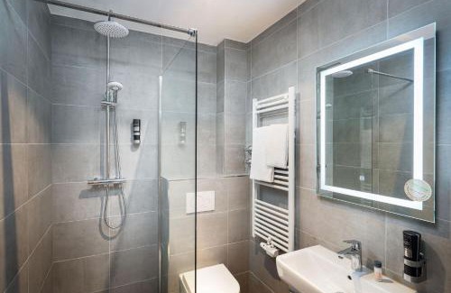 Alt-Godesberg Hotel | tinyTwice Hotel Bonn