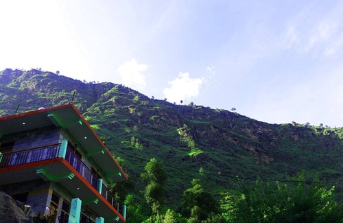 Gushaini House | TIRTHAN HILL TOP Standard Room C