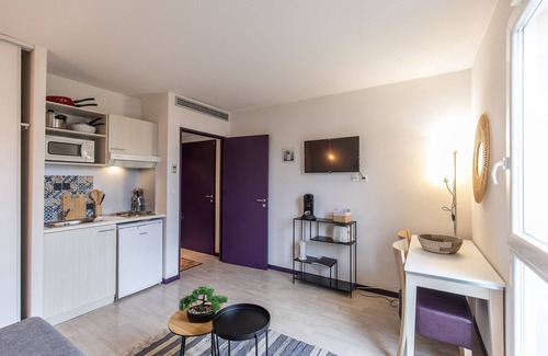 Lourdes Apartment | TITHOME 2 - Gare, centre ville, vue montagne et château
