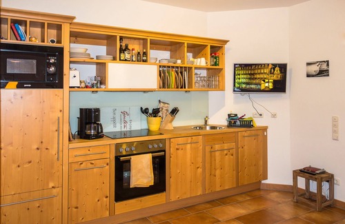Haarbach Apartment | To feel good - apartment with sun terrace - at the golf course * with WLAN for free *