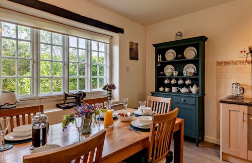 Gulworthy House | Toad Hall - Three Bedroom House, Sleeps 5
