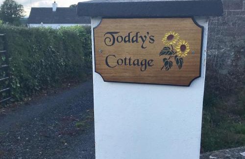 Bellananagh House | Toddys Cottage & Stables