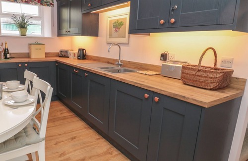 Hallington Cottage | TODRIDGE BARN, pet friendly, character holiday cottage in Corbridge