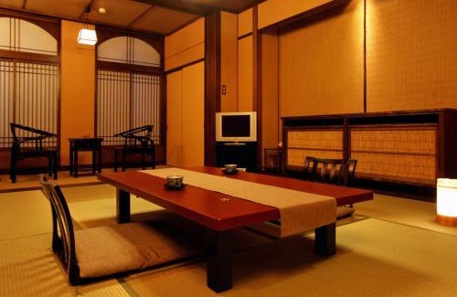 Tsukioka Onsen Hotel | Toeikan