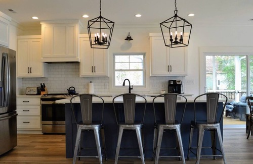 Morristown House | Toes in the Water at Lake Gaston - Lake Front Custom Home on Large Cove