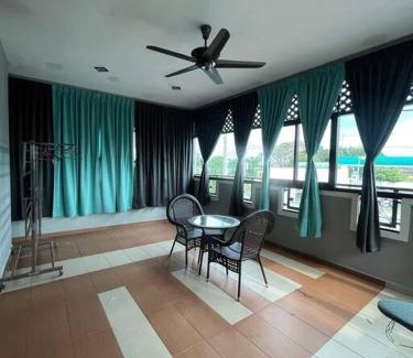 Kampung Sematang House | Tokwan Homestay 2 - Homestay with private kid's pool