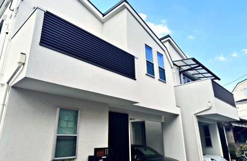 Suginami House | Tokyo Designer House with a Twin Bedroom