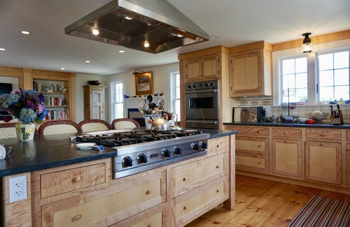 Tom Nevers House | Tom Nevers Estate, Ocean View, Steps to the Beach, Private Pool and Tennis Court