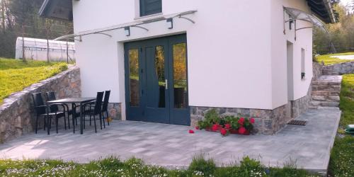 Postojna Apartment | TOMO 2