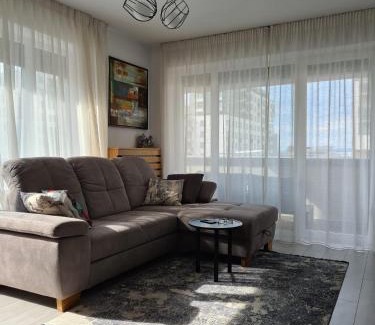 Tractorul Apartment | Tonic Studio Coresi
