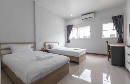 Sam Wa Tawan Ok House | Tonsoi Hathairat
