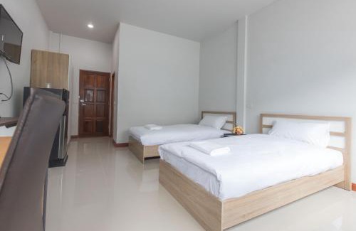 Sam Wa Tawan Ok House | Tonsoi Hathairat